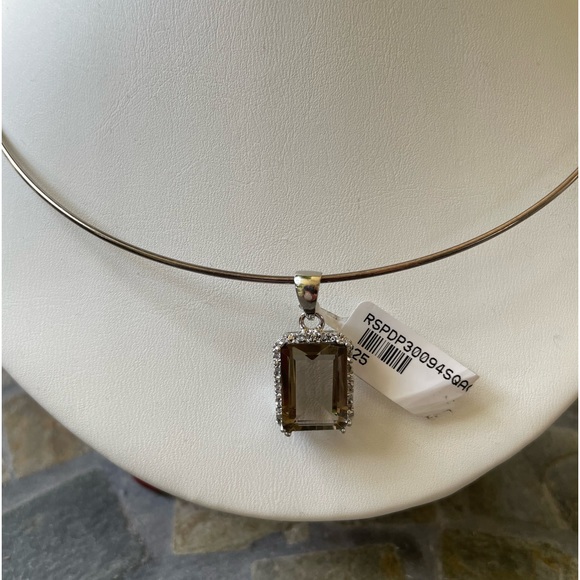 Smokey Quartz 0.22 ct. CZ 0.05 ct. Sterling silver pendant - Picture 4 of 9